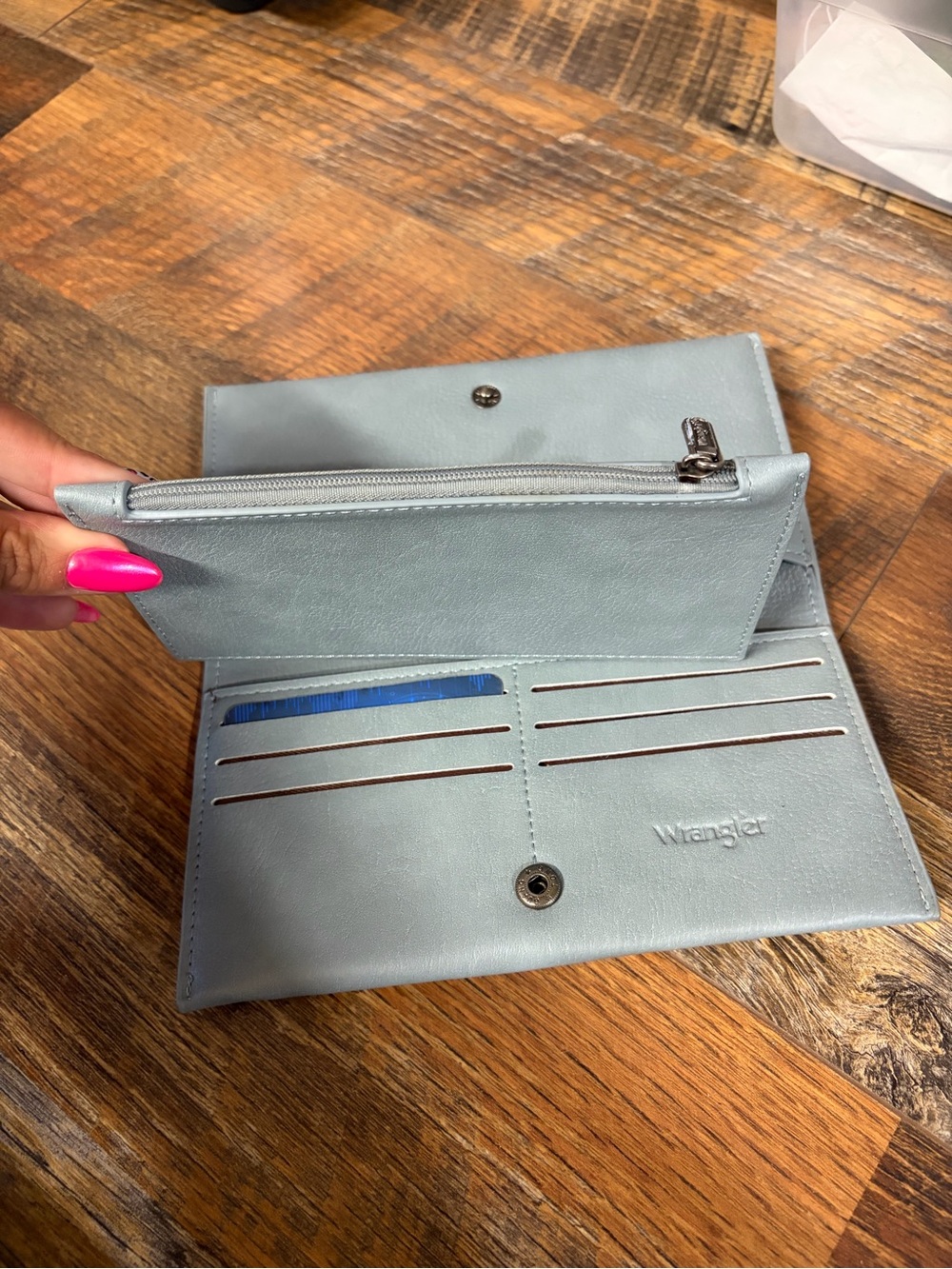 Wrangler Wallet - Picture 4 of 5